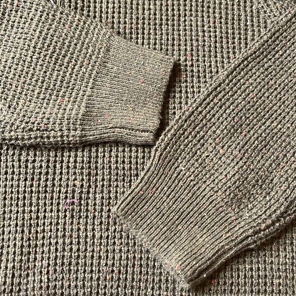 New Alesbury Green button detailed sweater - Picture 5 of 8